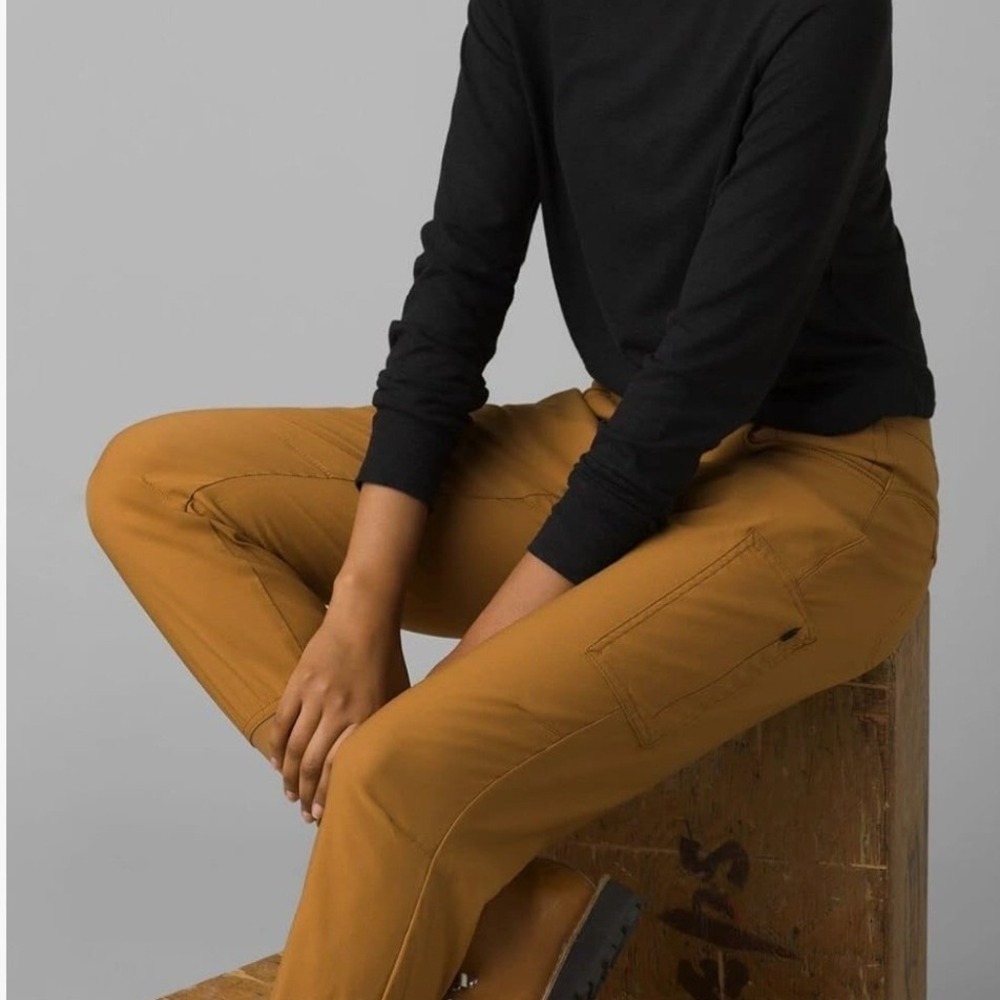 Prana Halle Jogger Pants Womens‎ 4 Dark Ochre Tan Cargo Hiking Climbing